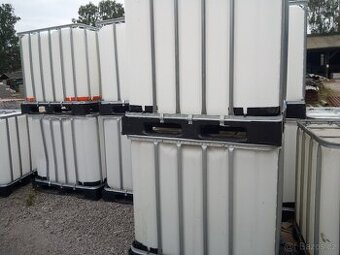 Kontejner, nádrž 1000 l, ibc