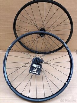 Kola GIANT XCT 29" Boost pro SH Microspline 12s, Tubeless
