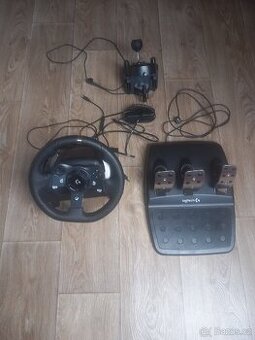 Volant Logitech g920 + řadící páka