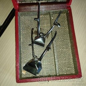 Retro strojky na vlasy - 1