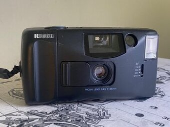 RICOH L-20 – kompaktní klasiku s pevným objektivem 35mm
