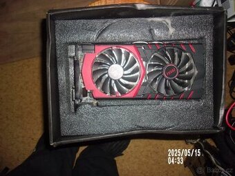 AMD Radeon™ R9 380