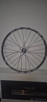 Mavic Deemax Boost 29" vypletené kolo přední