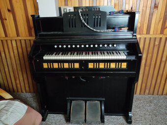 Harmonium August Forster
