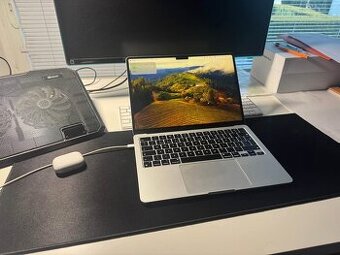 MacBook Air M2 – 16 GB RAM