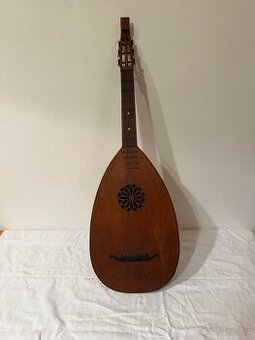Mandolína velká