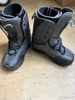 Prodám boty na snowboard