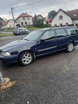 Volvo v70