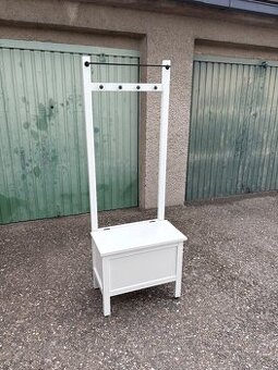 IKEA věšák botník