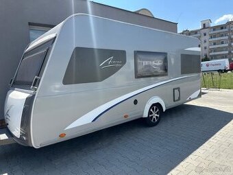 Predam obytny karavan Burstner Averso
