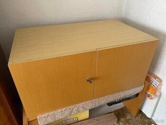 Skříňka nábytek univerzál 100x60x45