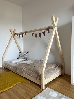 Postel Benlemi Nakana ve tvaru teepee