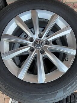 VW Tiguan alu 6,5Jx17H2 ET38 , zimní pneu 215/65R17 99H