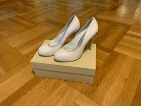 Dámské lodičky zn. Baldowski ve vel. 40