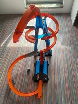 HOT WHEELS VYSTŘELOVACÍ DRÁHA