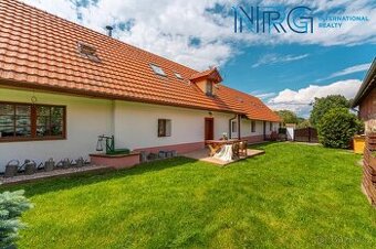 Prodej dvojdomu 6+kk a 4+1, Hradové Střímelice, Praha - Vých