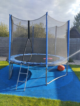 Dětská trampolína