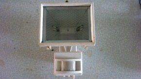 Halogenové světlo KANLUX s čidlem pohybu