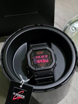 hodinky Casio G-Shock DW-5600STT-1ER Stranger Things