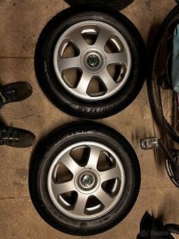 Alu Škoda R15 s pneu