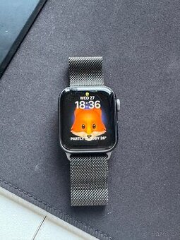 Apple Watch Series 6 – 40 mm, model A2291 (Alzabox Zdarma)