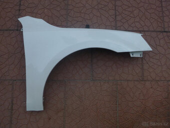 Škoda Octavia 3 III originál nárazník 5E0807221 blatník