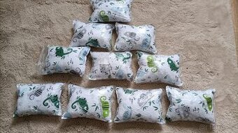 Polštářek, děti, chameleon, spaní, hračky