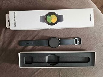Samsung Galaxy Watch5 40 mm grafitové