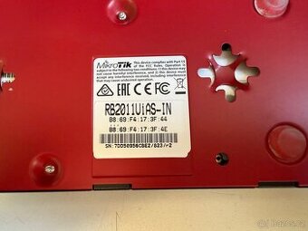 Router Mikrotik RB2011 UiAS-IN