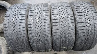 Zimní pneu 245/45/19 Pirelli