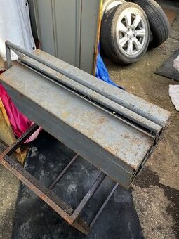 Plechový kufr na nářadí