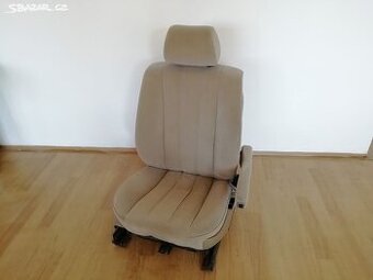 BMW E32, E34 - sedačka v elektrice