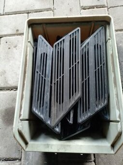Škoda 105L 120L mřížky na C sloupky