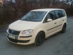 VW Touran 1.9, automat, 7míst