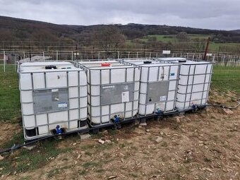 Sestava 4 IBC nádob 4000l