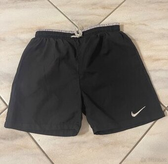 Dětské kraťasy Nike.