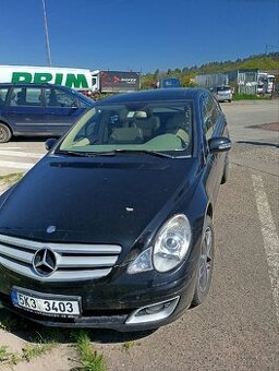 Mercedes R320 - 1