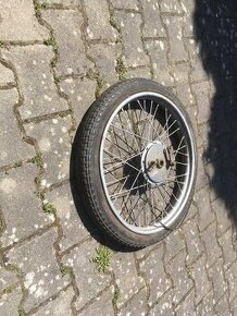 Kola z motocyklů