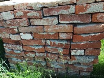 Zvonivky , ručně vyráběné staré cihly a Šamotové cihly