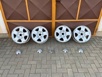 Originál plechové disky TOYOTA R16 - č.99