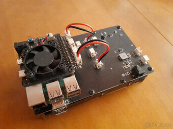 Raspberry Pi 2B + 3.5" SATA shield Suptronics x832 + 1TB hd
