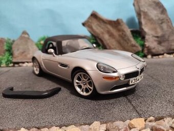 Prodám model 1:18 BMW Z8 kyosho