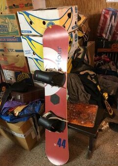 Snowboard Nitro 44 - délky 145cm
