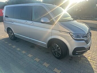 VW Multivan 6.1,110kW,DSG,Alcantara,DPH,kamera,