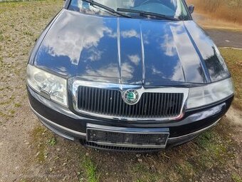 Škoda Superb Předek