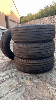 Nové pneu YOKOHAMA ADVAN 225/60 r17