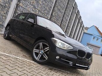 BMW F20 118i 125kw,85tkm,r2015,SPORT,2xklíč,Manuál 6q,výhřev