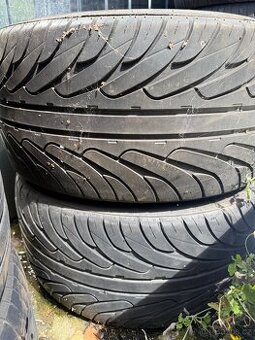 265/35 ZR18