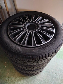 Disky + zimní pneu 175/65 R15, Toyota Yaris III