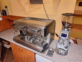 ☕ Profesionální kávovar SM-dvojpáka s kapučinátorem, mlýnek